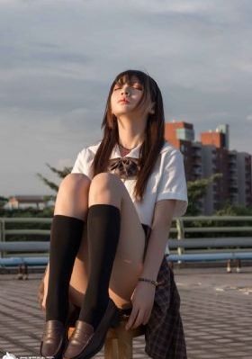 日日摸夜夜添夜夜无码区_国产剧电影在线观看
